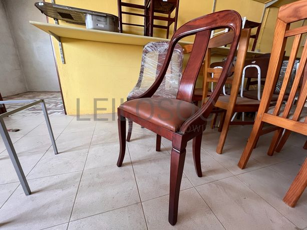 Lotes 1 a 35 · Cadeiras