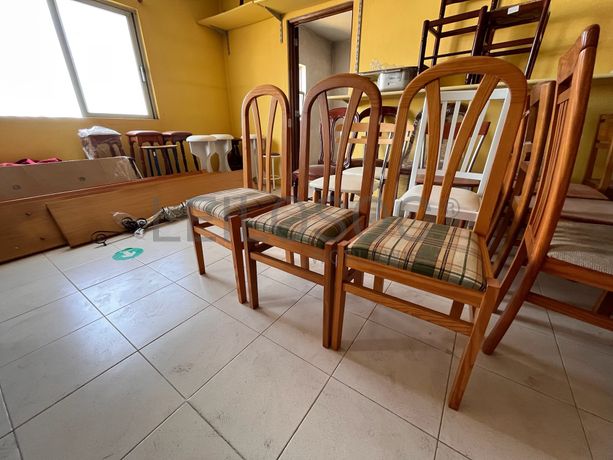Lotes 1 a 35 · Cadeiras