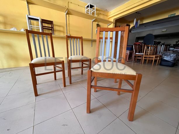 Lotes 1 a 35 · Cadeiras