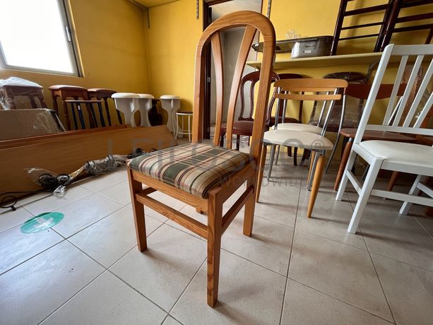 Lotes 1 a 35 · Cadeiras