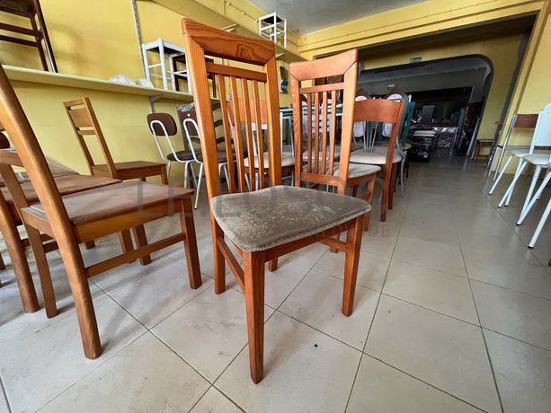 Lotes 1 a 35 · Cadeiras