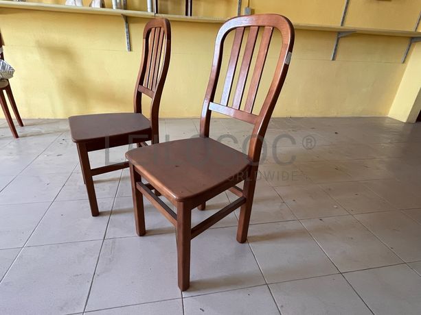 Lotes 1 a 35 · Cadeiras