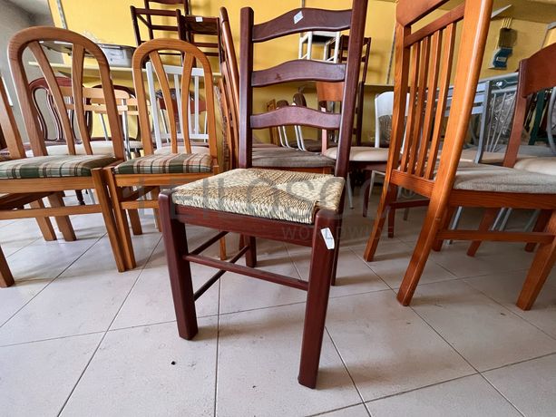 Lotes 1 a 35 · Cadeiras