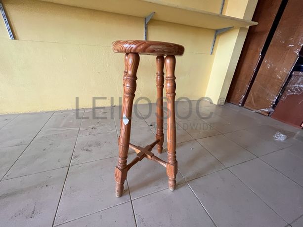 Lotes 36 a 70 · Mobiliário · Artigos de Decoração