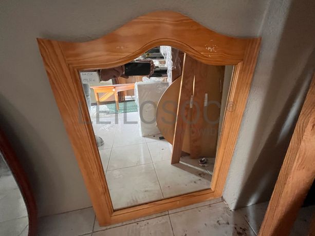 Lotes 36 a 70 · Mobiliário · Artigos de Decoração