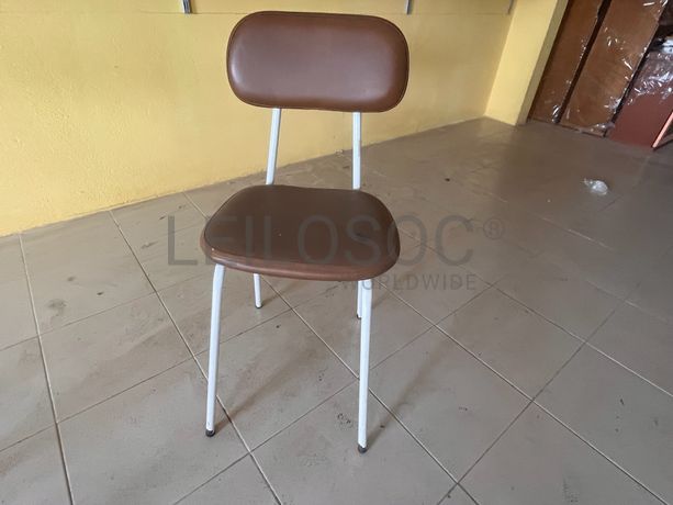 Lotes 36 a 70 · Mobiliário · Artigos de Decoração