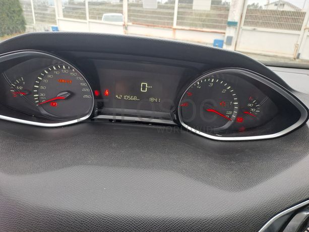 Peugeot 308 SW 1.6 BlueHDi · Ano 2014