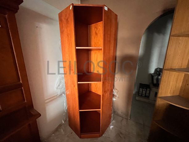 Lotes 106 a 140 · Mobiliário · Artigos de Decoração