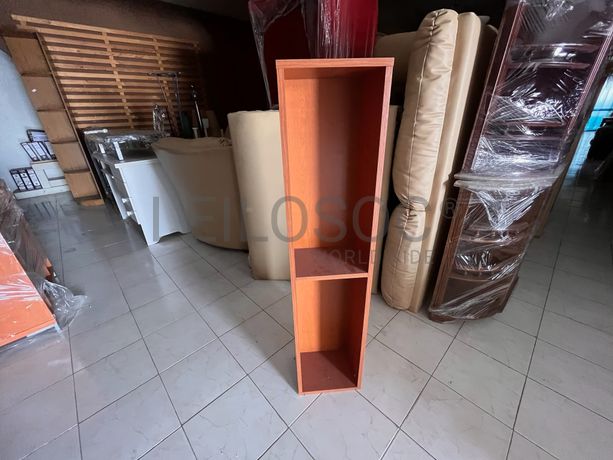 Lotes 106 a 140 · Mobiliário · Artigos de Decoração