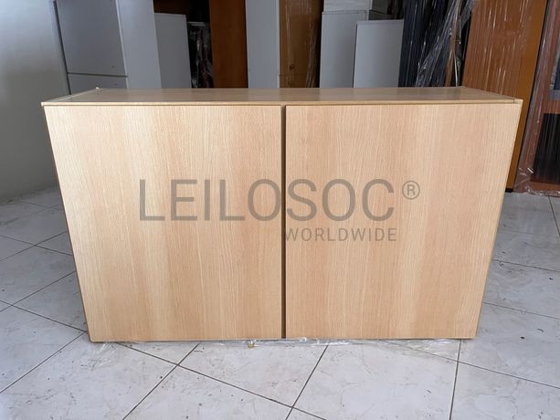 Lotes 141 a 175 · Mobiliário · Artigos de Decoração