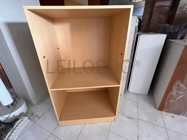 Lotes 141 a 175 · Mobiliário · Artigos de Decoração