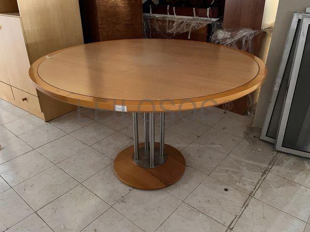 Lotes 176 a 210 · Mobiliário · Artigos de Decoração