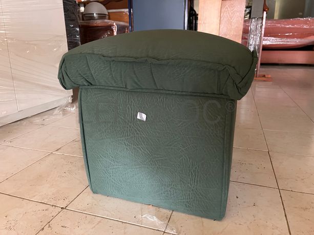 Lotes 211 a 245 · Mobiliário · Artigos de Decoração