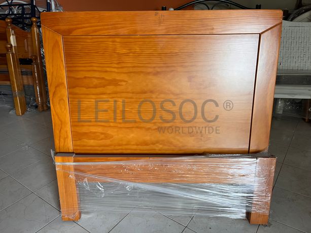 Lotes 281 a 315 · Mobiliário · Artigos de Decoração