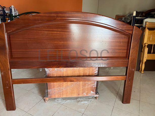 Lotes 316 a 350 · Mobiliário · Artigos de Decoração