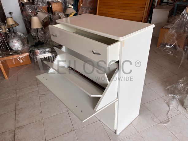 Lotes 316 a 350 · Mobiliário · Artigos de Decoração