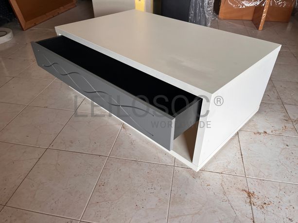 Lotes 351 a 385 · Mobiliário · Artigos de Decoração