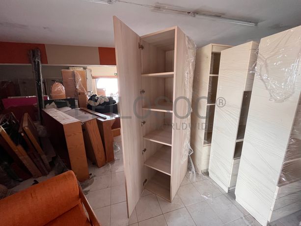 Lotes 351 a 385 · Mobiliário · Artigos de Decoração