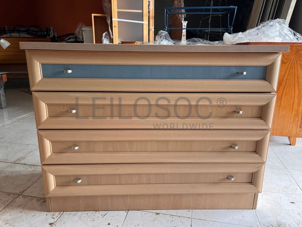 Lotes 351 a 385 · Mobiliário · Artigos de Decoração