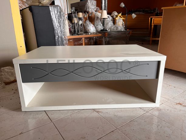 Lotes 351 a 385 · Mobiliário · Artigos de Decoração