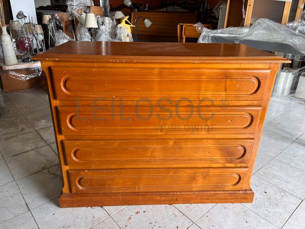 Lotes 351 a 385 · Mobiliário · Artigos de Decoração