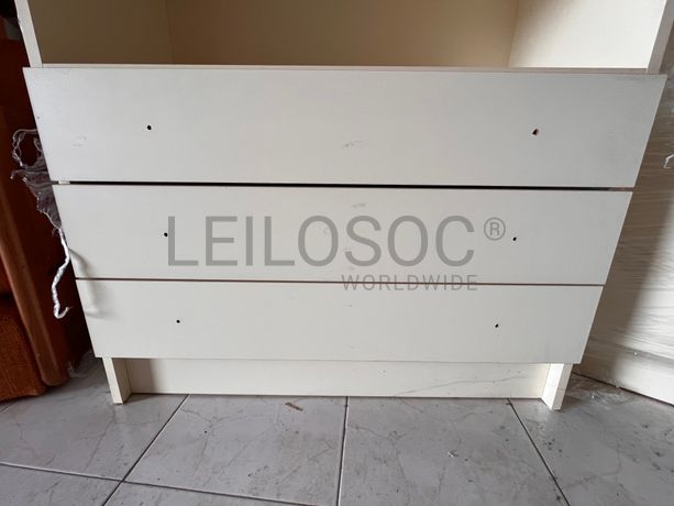 Lotes 351 a 385 · Mobiliário · Artigos de Decoração