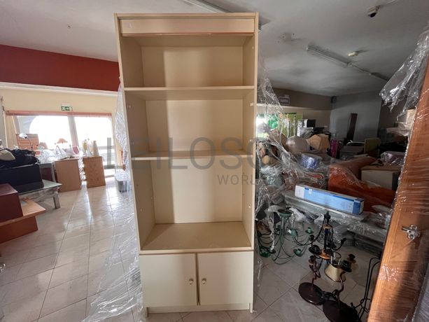 Lotes 351 a 385 · Mobiliário · Artigos de Decoração