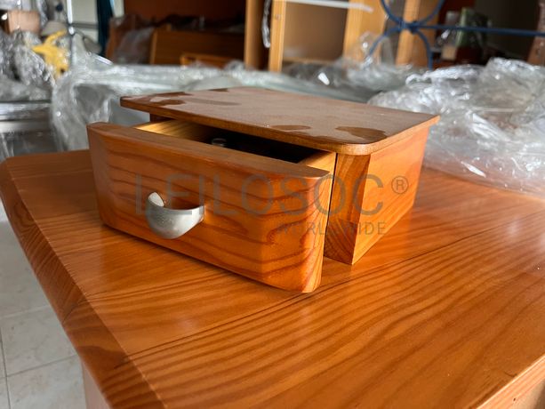 Lotes 351 a 385 · Mobiliário · Artigos de Decoração