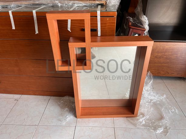 Lotes 421 a 455 · Mobiliário · Artigos de Decoração