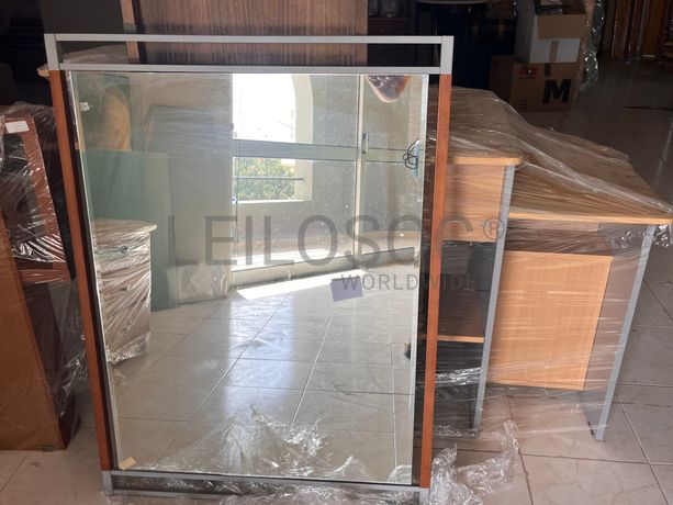 Lotes 421 a 455 · Mobiliário · Artigos de Decoração