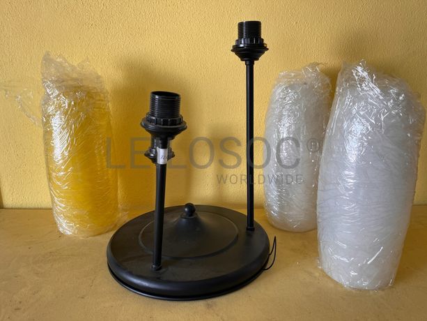 Lotes 526 a 560 · Mobiliário · Artigos de Decoração