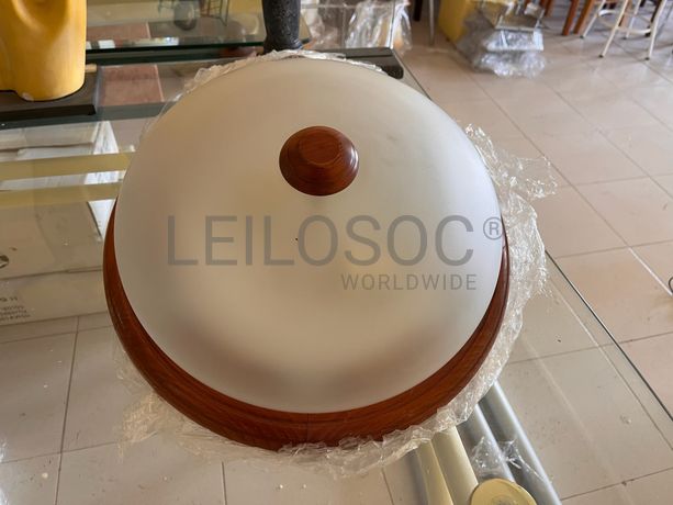 Lotes 526 a 560 · Mobiliário · Artigos de Decoração