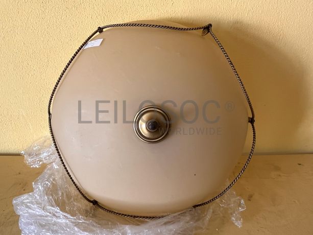 Lotes 526 a 560 · Mobiliário · Artigos de Decoração