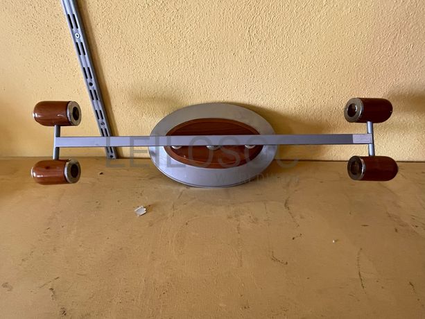 Lotes 561 a 595 · Mobiliário · Artigos de Decoração