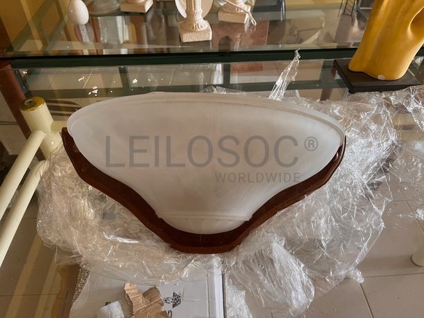 Lotes 561 a 595 · Mobiliário · Artigos de Decoração