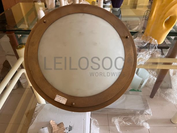 Lotes 561 a 595 · Mobiliário · Artigos de Decoração