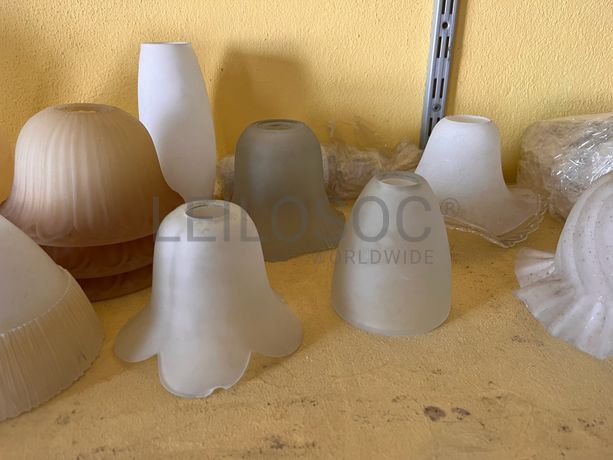 Lotes 631 a 665 · Mobiliário · Artigos de Decoração