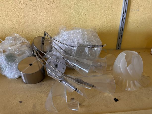 Lotes 631 a 665 · Mobiliário · Artigos de Decoração