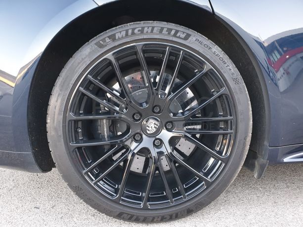 Porsche Panamera Turbo S E-Híbrido Sport Turismo · Ano 2021