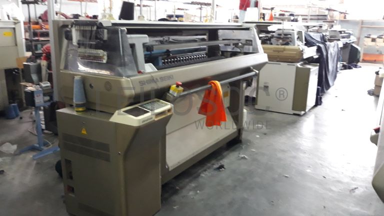 Máquina de confeção de malha