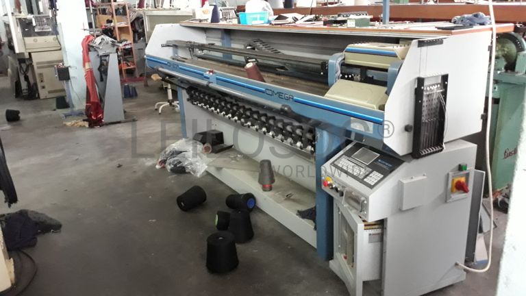 Máquina de confeção de malha