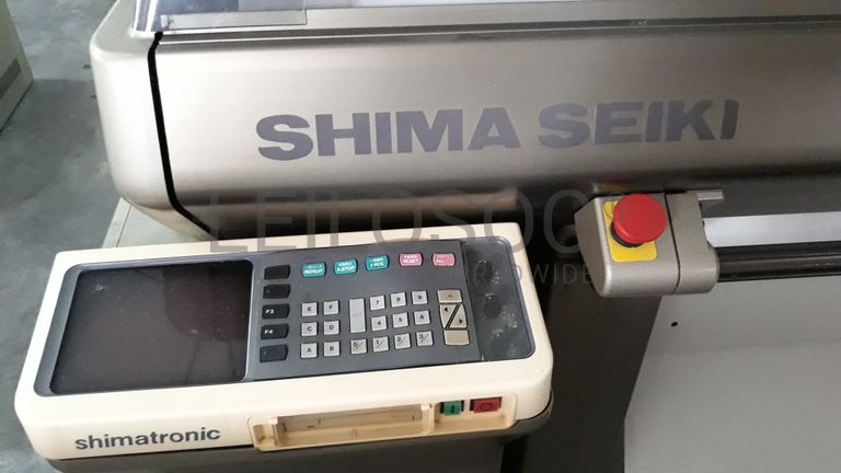 Máquina de confeção de malha