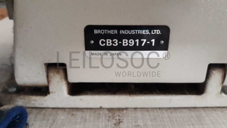 Máquina de colocar botões