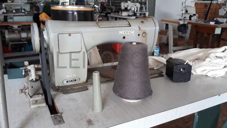 Máquina de alinhavar