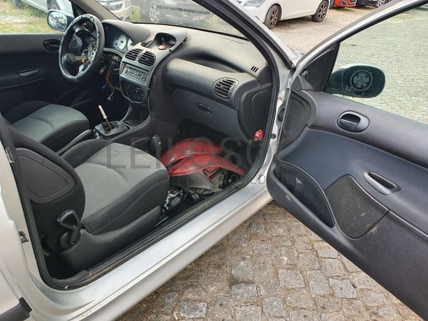 Peugeot 206 1.4 HDI · Ano 2003