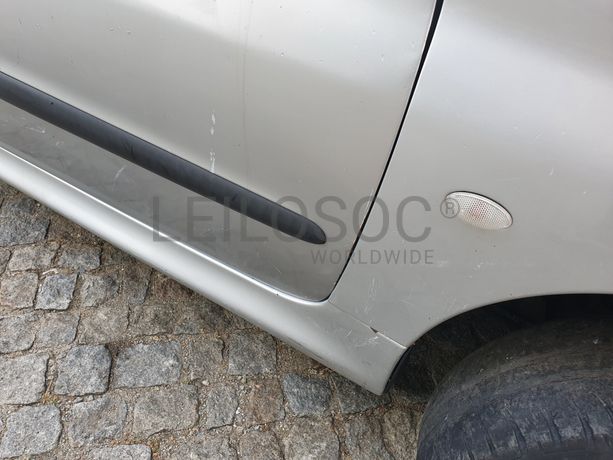 Peugeot 206 1.4 HDI · Ano 2003