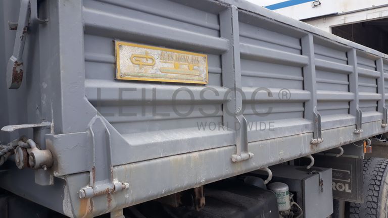 Mercedes-Benz Atego 1828 com báscula