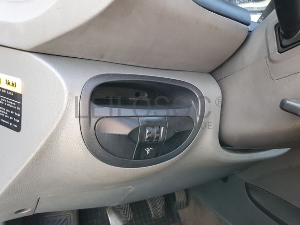 Hyundai Santa Fé · Ano 2003