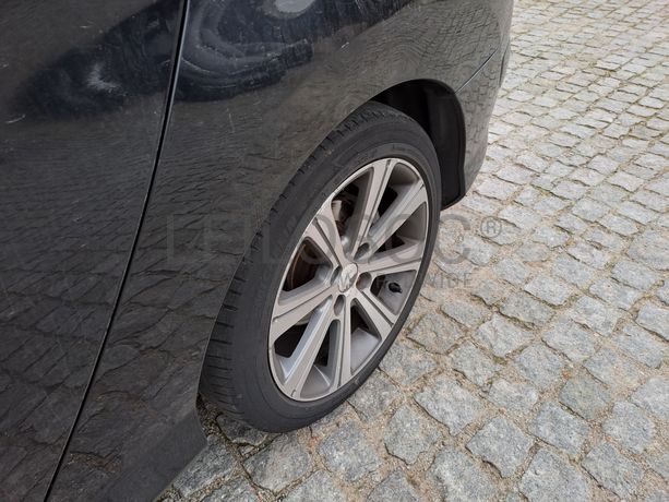 Peugeot 308 1.6 HDI  · Ano 2011