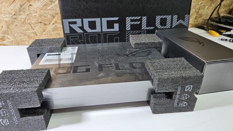 Portátil / Tablet Gaming Asus ROG FLOW Z13 GZ301ZE